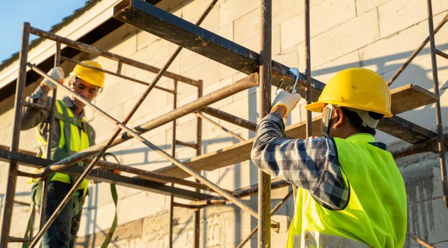 Professional gutter cleaning in Adelanto, CA